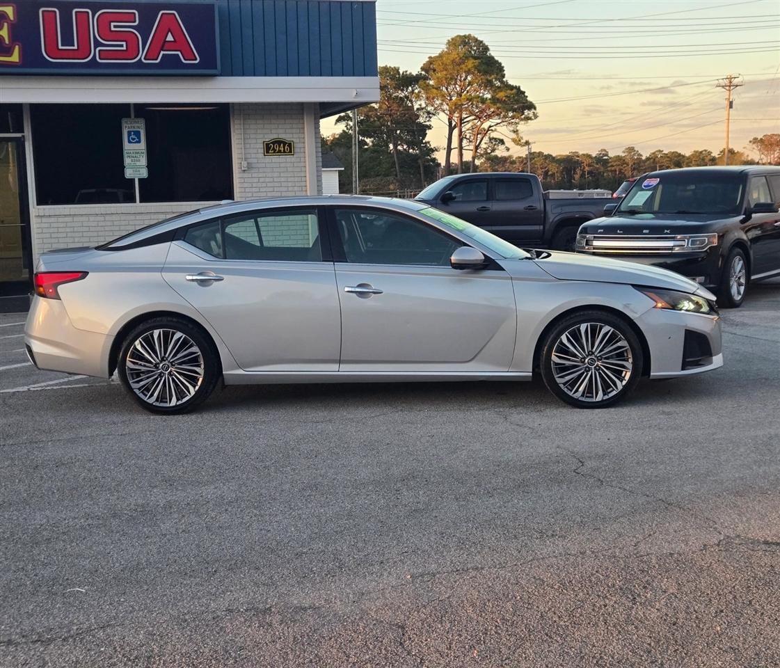 Nissan Altima 2.5 SL 2023