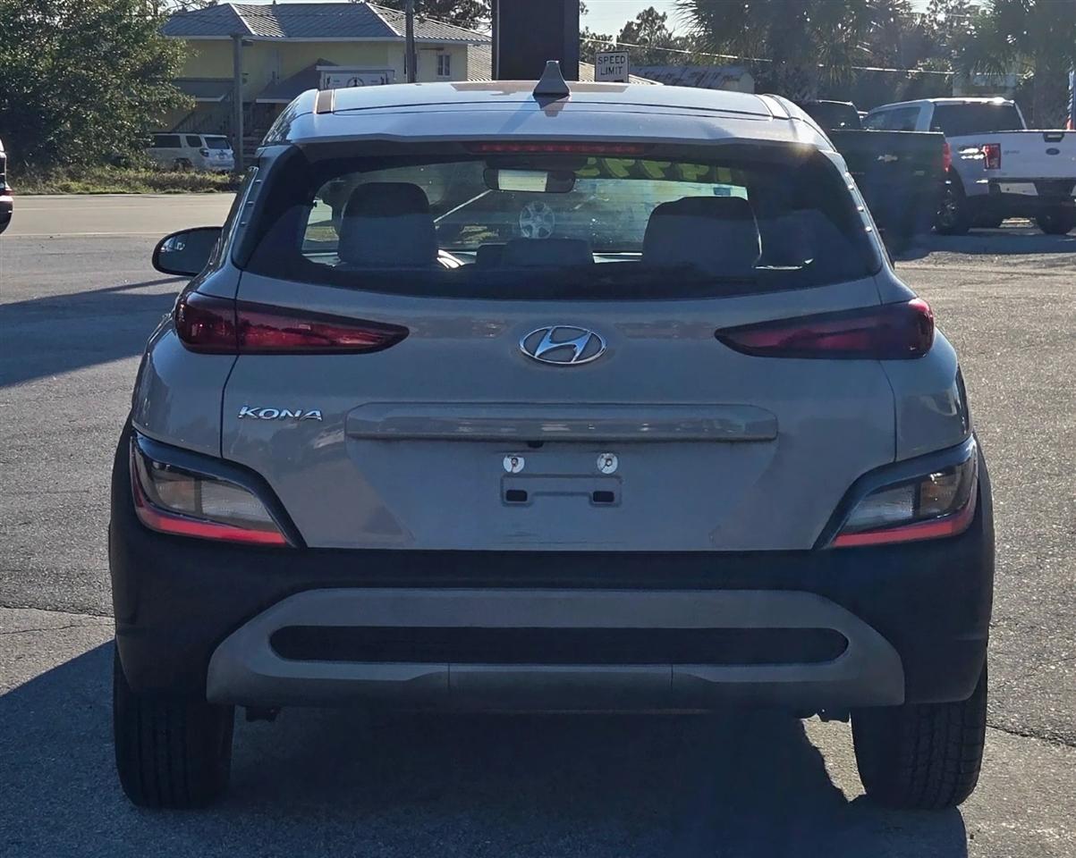 Hyundai Kona SE 2022