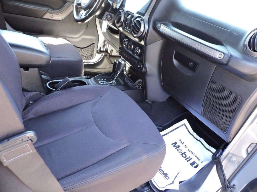 Jeep Wrangler Unlimited Sport 4WD 2014