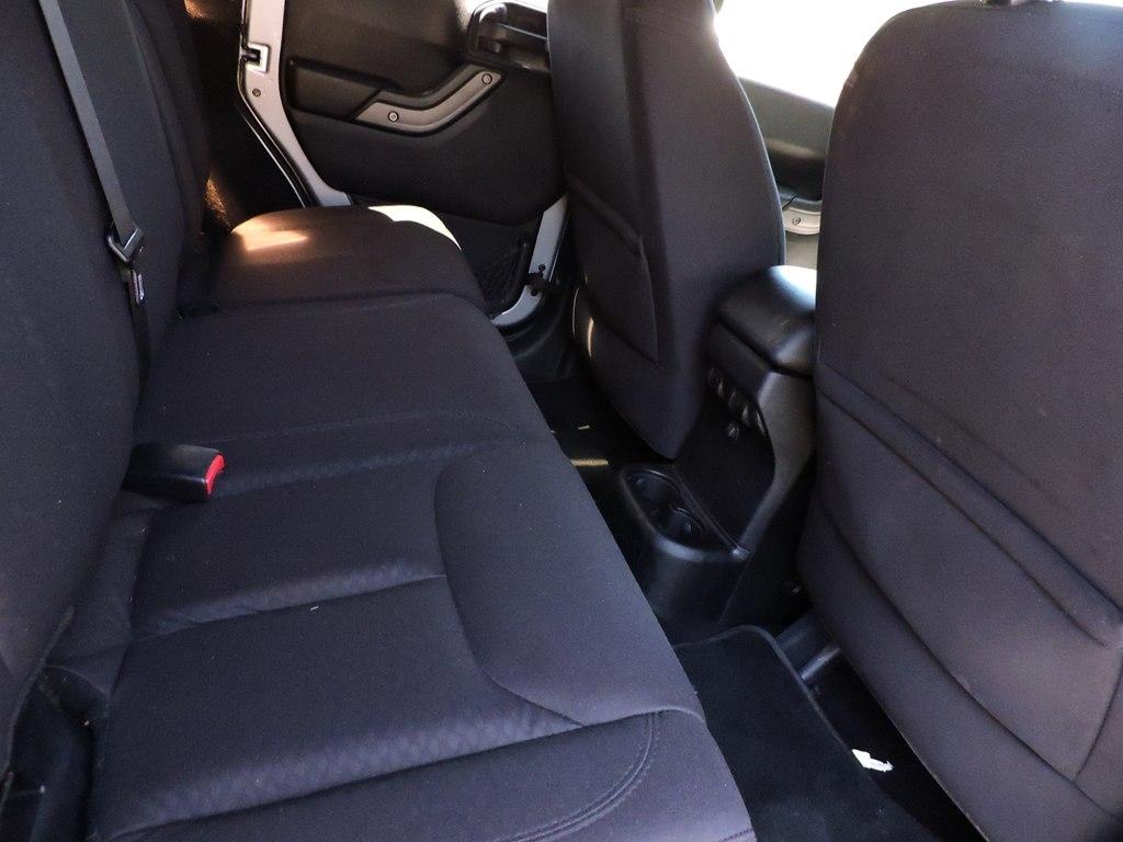 Jeep Wrangler Unlimited Sport 4WD 2014