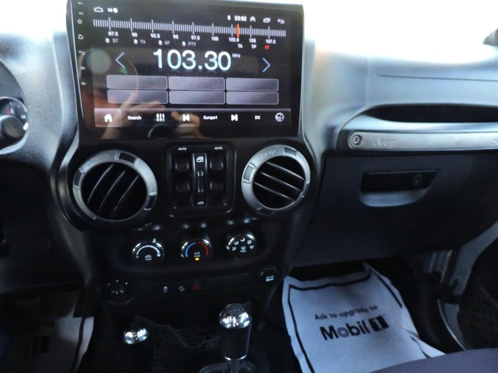 Jeep Wrangler Unlimited Sport 4WD 2014