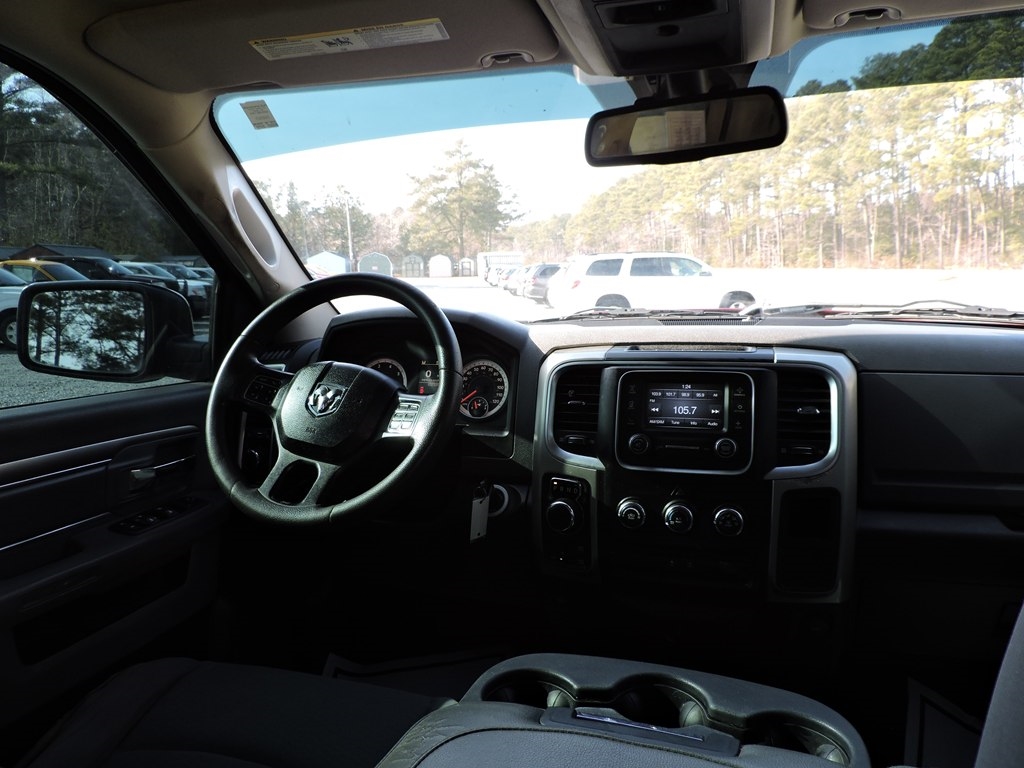 RAM 1500 SLT Quad Cab 4WD 2014