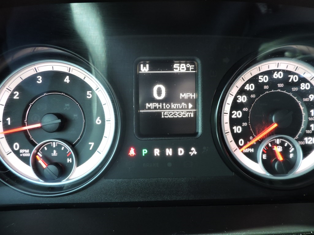 RAM 1500 SLT Quad Cab 4WD 2014