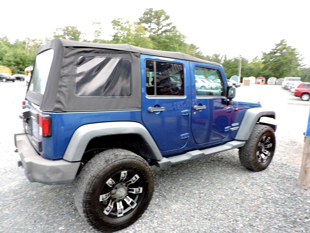 Jeep Wrangler Unlimited Sport 4WD 2010 Jeep Wrangler Unlimited Sport 4WD 2010