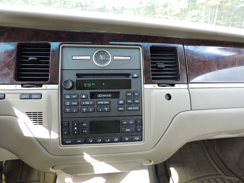 Lincoln Town Car Signature 2007 Lincoln Town Car Signature 2007