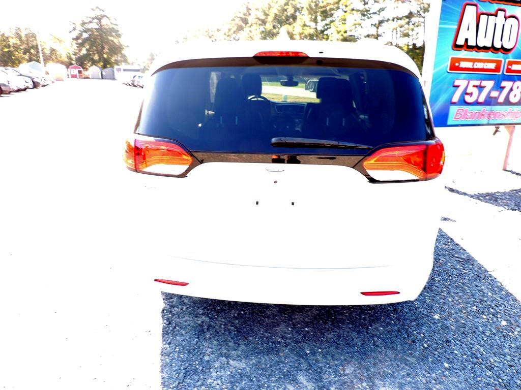 Chrysler Voyager LXI 2020 Chrysler Voyager LXI 2020