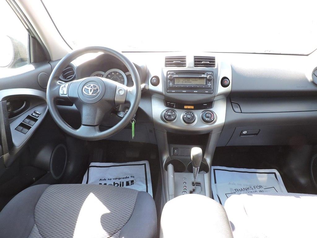 Toyota RAV4 Sport I4 4WD 2012
