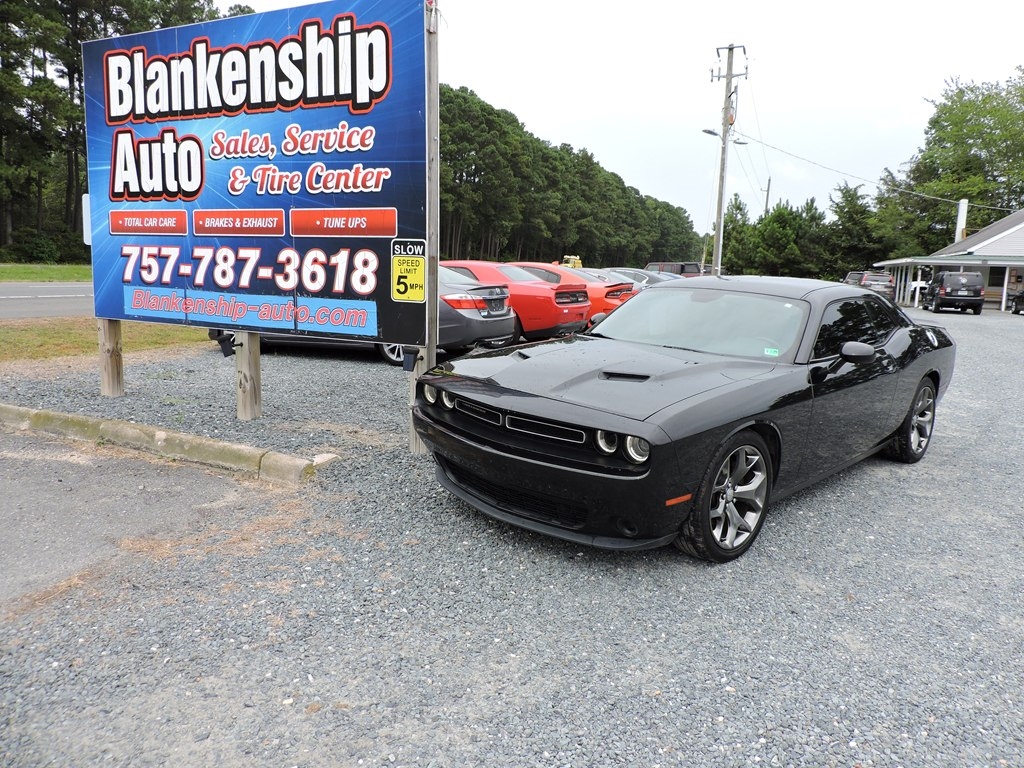 2015 Dodge Challenger SXT
