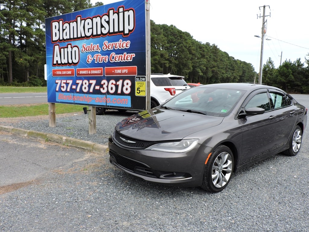 2015 Chrysler 200 S