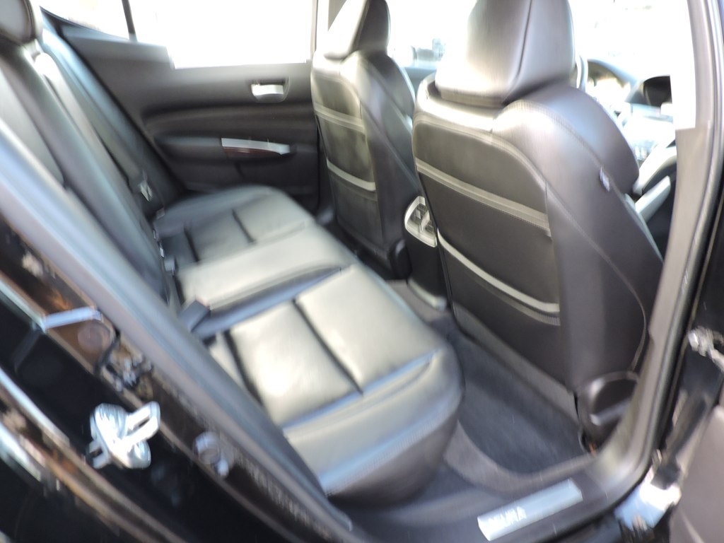 Acura TLX 8-Spd DCT 2015