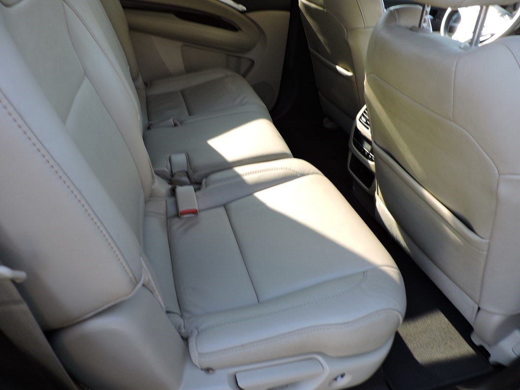 Acura MDX SH-AWD 9-Spd AT w/Tech Package 2016