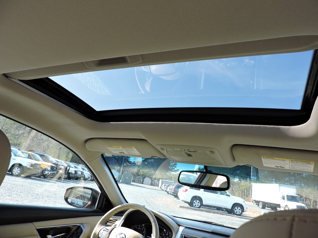 Nissan Altima 3.5 SV 2015