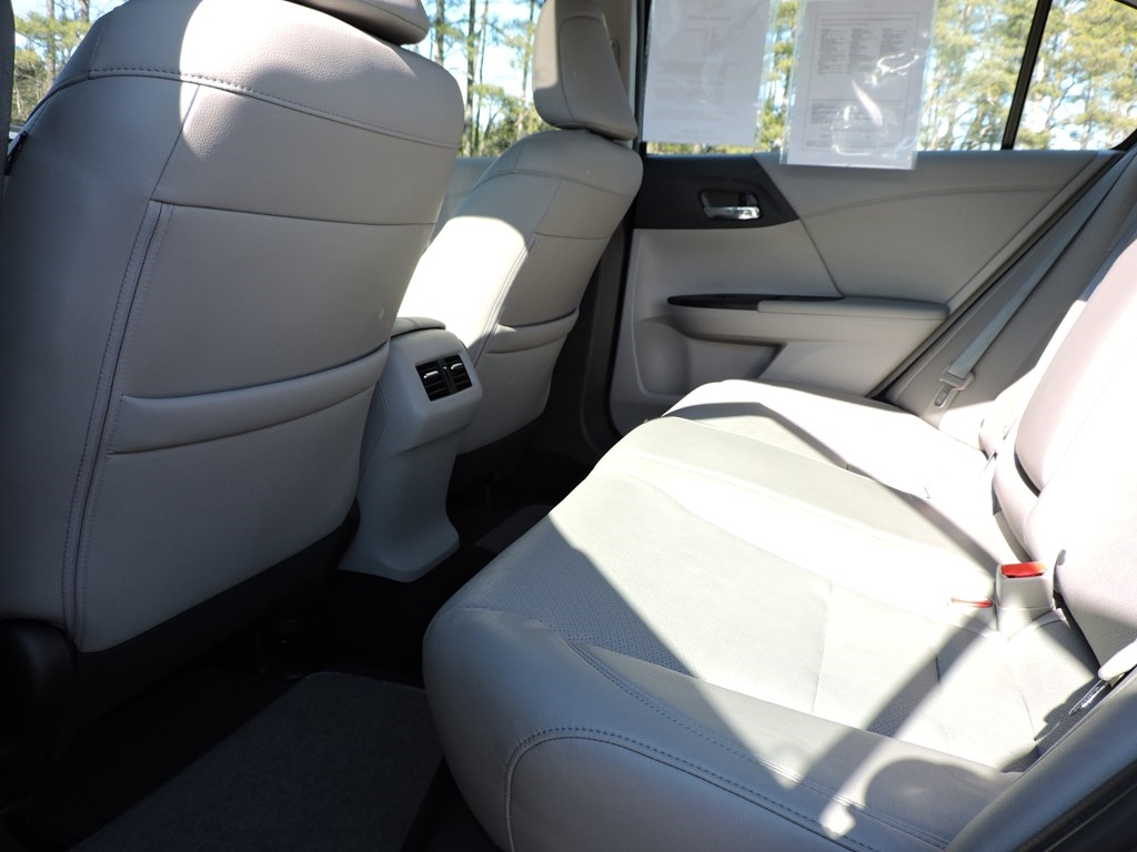 Honda Accord EX-L Sedan CVT 2016