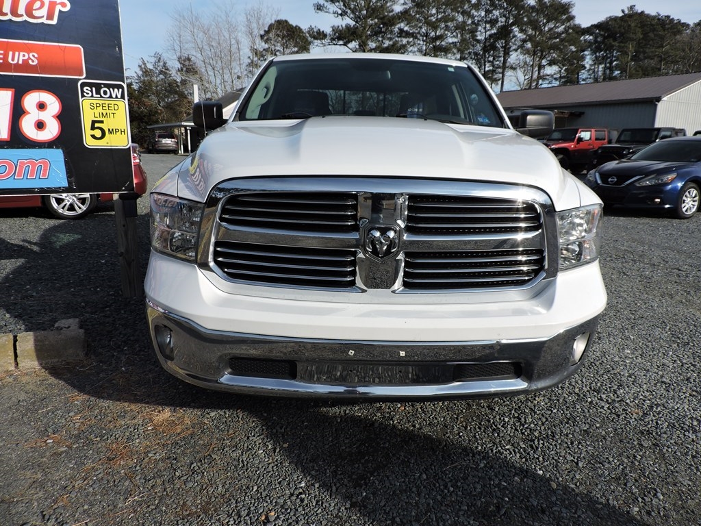 RAM 1500 SLT Quad Cab 2WD 2015