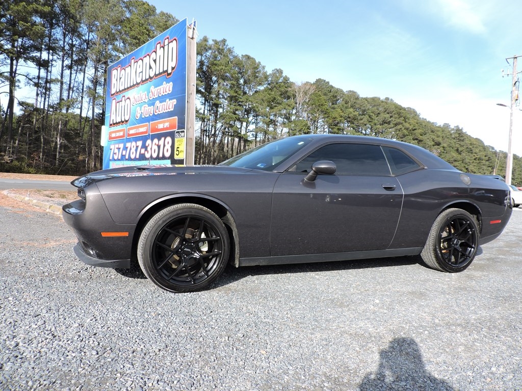 2017 Dodge Challenger SXT