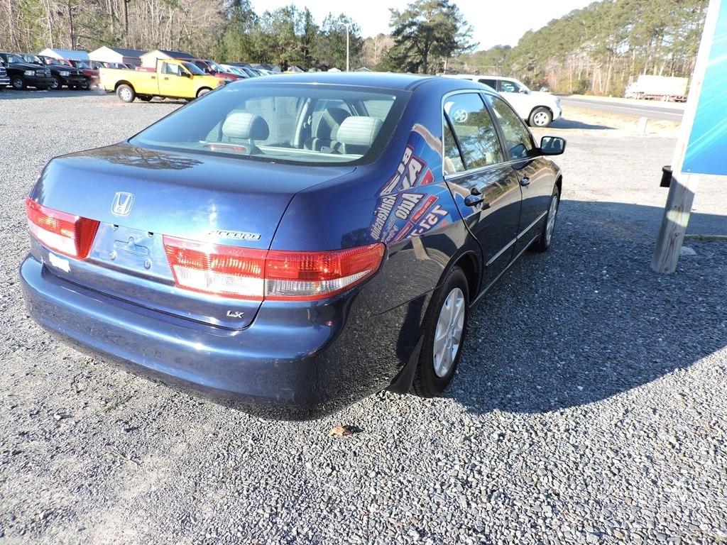 Honda Accord LX sedan AT 2004