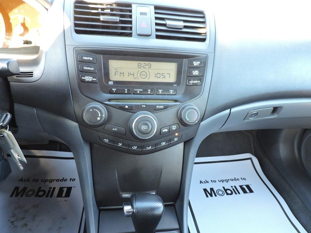 Honda Accord LX sedan AT 2004