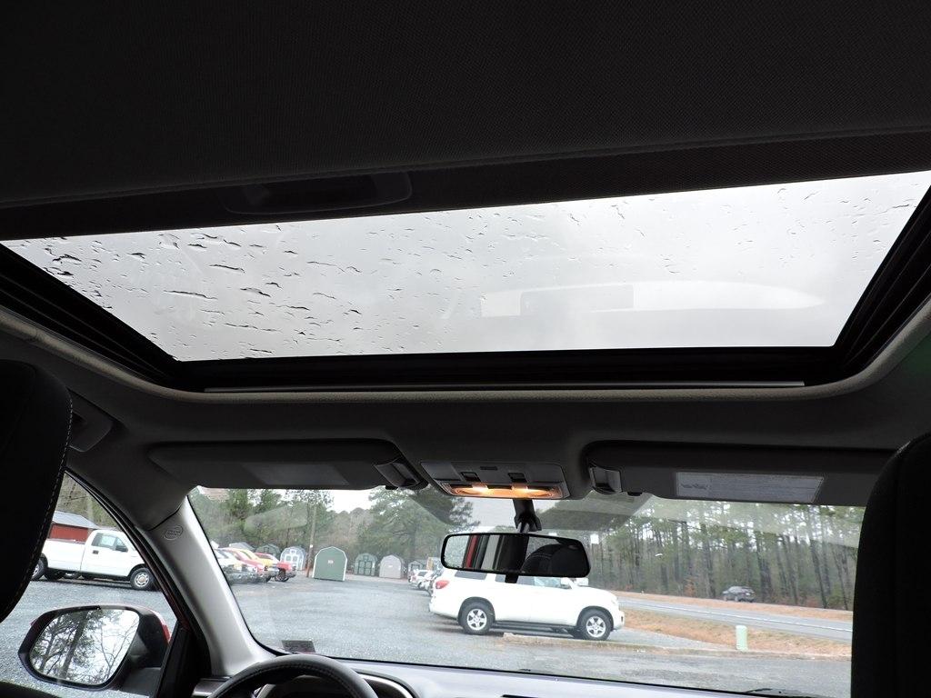 Toyota RAV4 XLE AWD 2015