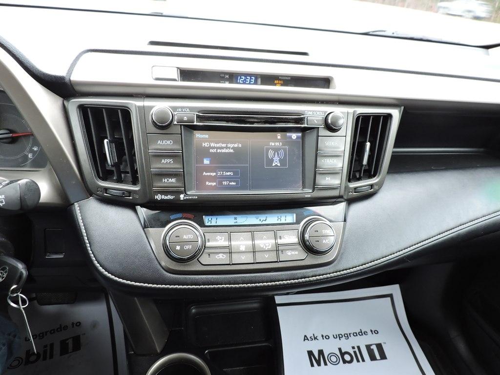 Toyota RAV4 XLE AWD 2015