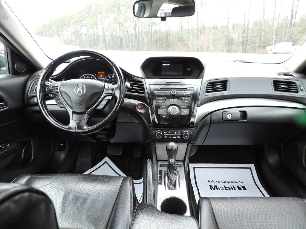 Acura ILX 5-Spd AT 2015