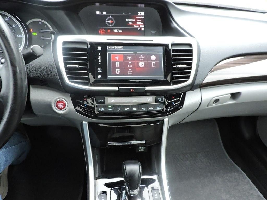 Honda Accord EX-L Sedan V6 6-Spd AT 2017