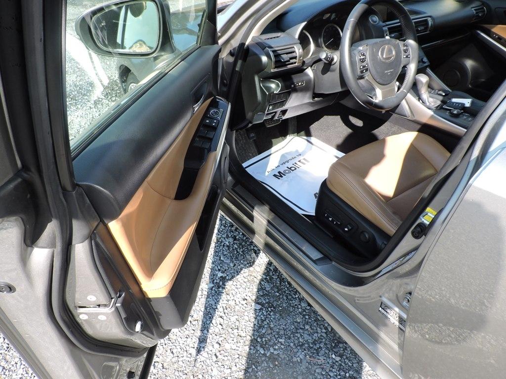 Lexus IS 250 AWD 2015