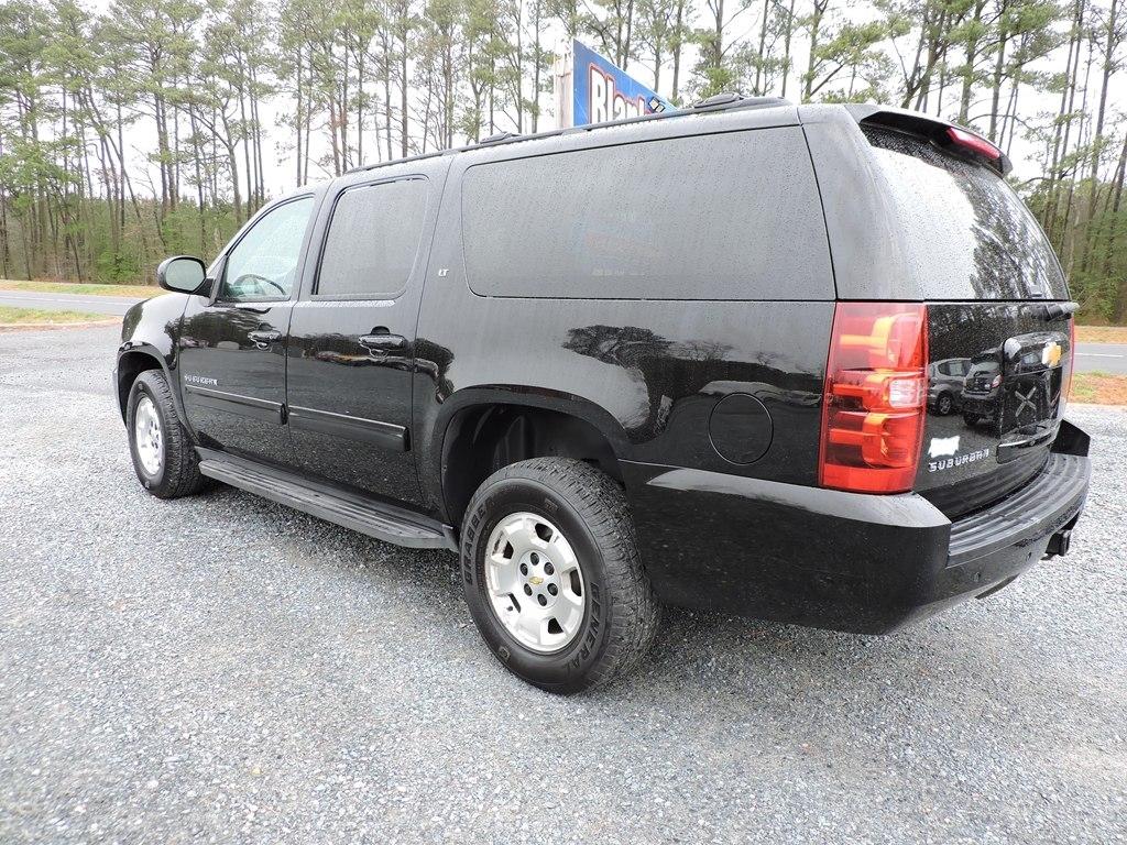 Chevrolet Suburban LT 1500 4WD 2014