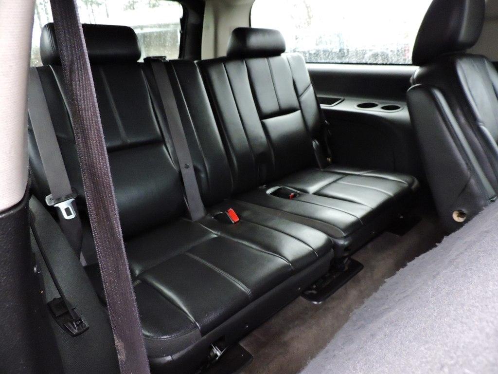 Chevrolet Suburban LT 1500 4WD 2014