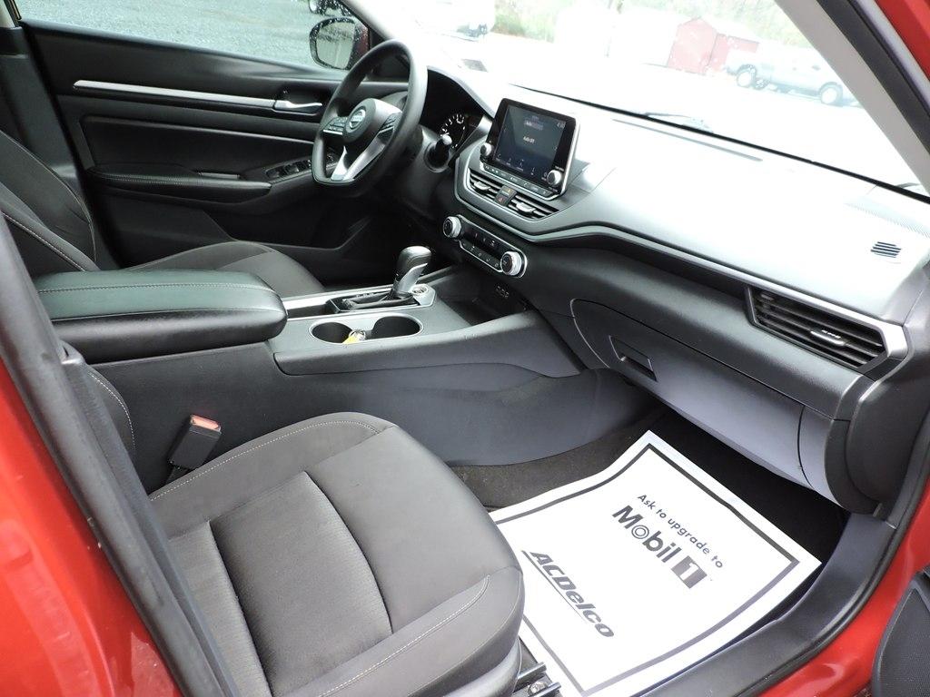 Nissan Altima 2.5 SV 2022