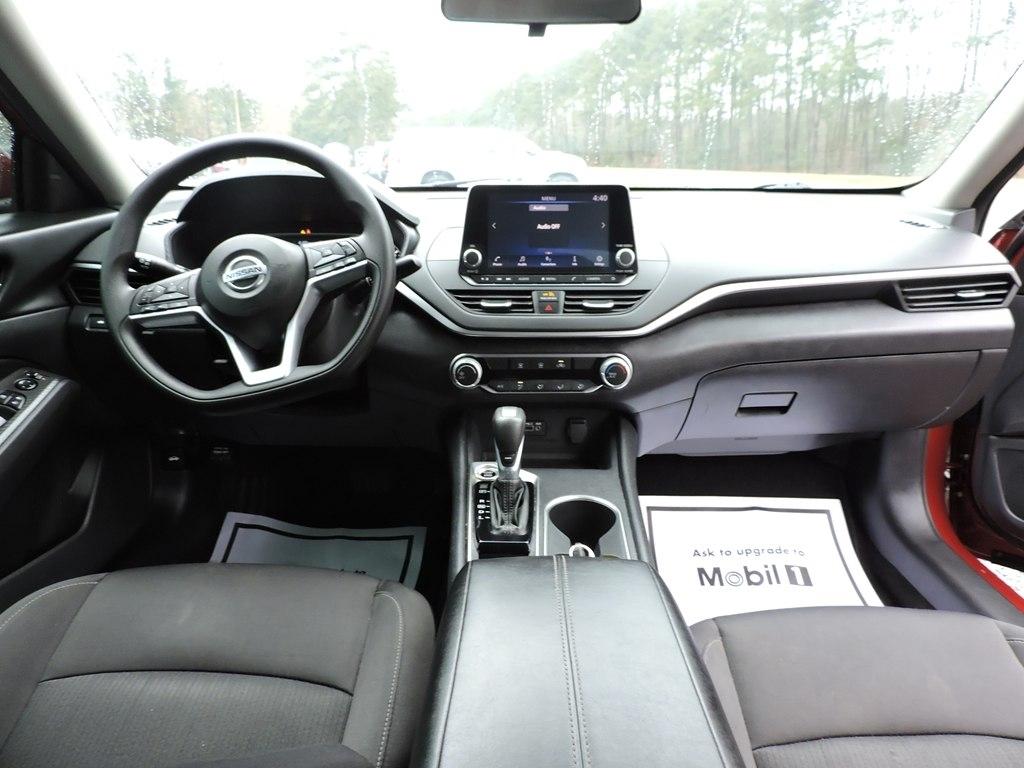 Nissan Altima 2.5 SV 2022