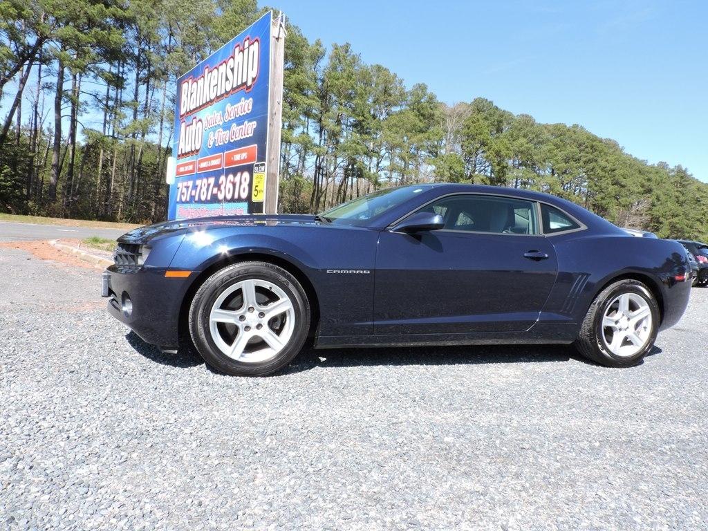 Chevrolet Camaro LS Coupe 2012