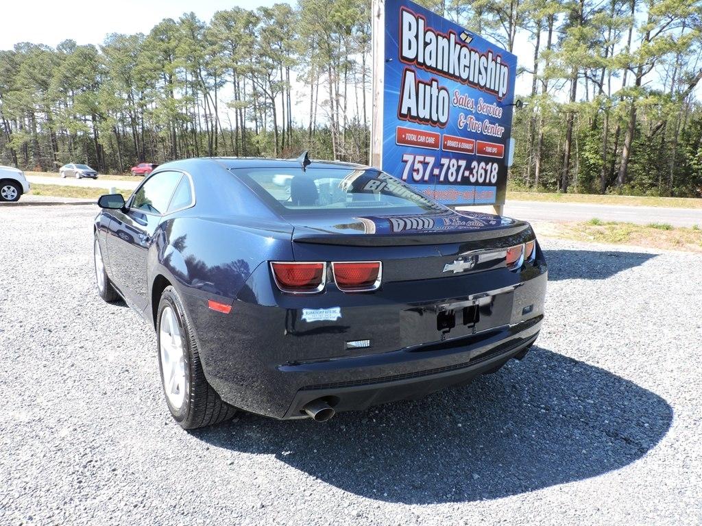 Chevrolet Camaro LS Coupe 2012