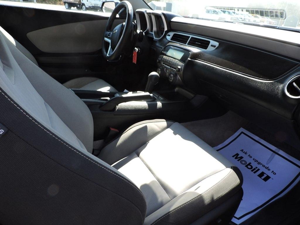 Chevrolet Camaro LS Coupe 2012