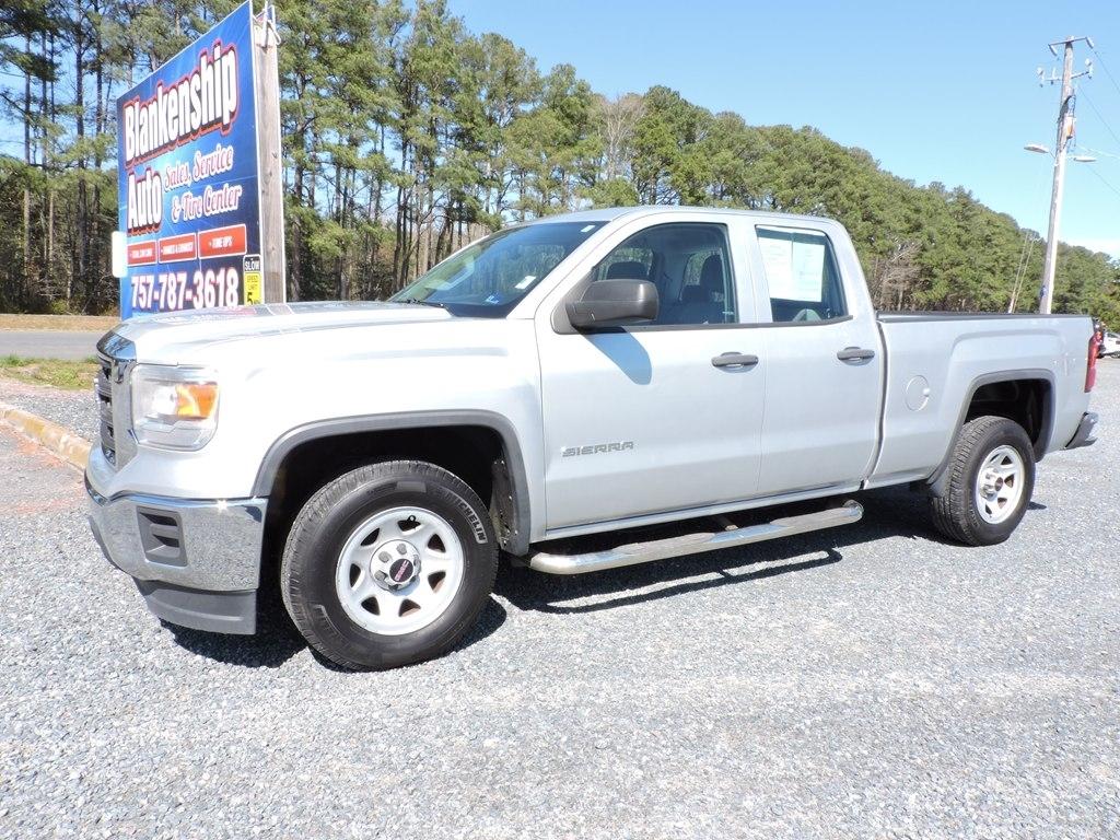 GMC Sierra 1500 Base Double Cab 2WD 2014