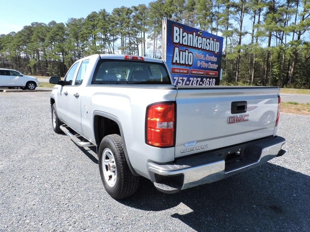 GMC Sierra 1500 Base Double Cab 2WD 2014