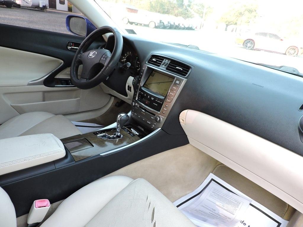 Lexus IS C IS 350C 2010