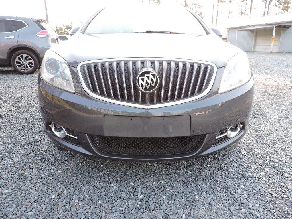Buick Verano Base 2012