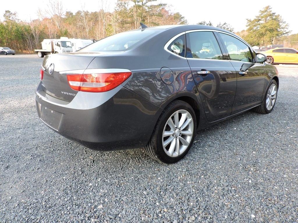 Buick Verano Base 2012