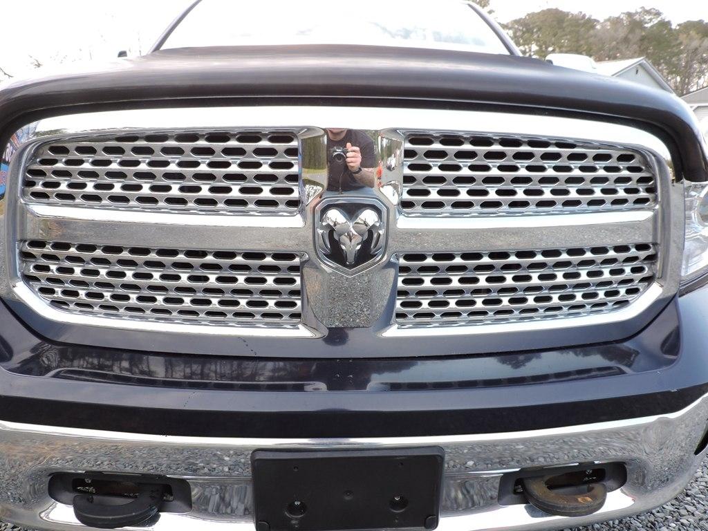 RAM 1500 Laramie Crew Cab SWB 4WD 2013