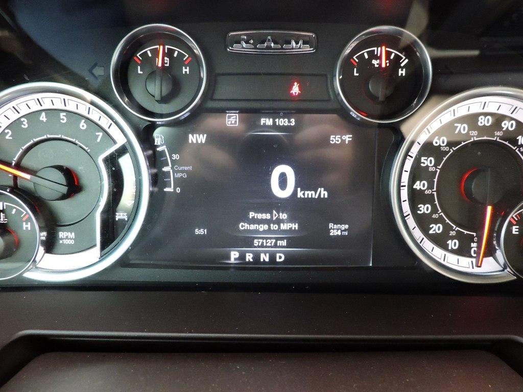 RAM 1500 Laramie Crew Cab SWB 4WD 2013