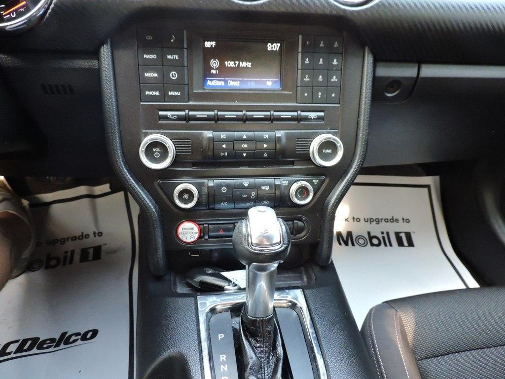 Ford Mustang V6 Coupe 2016