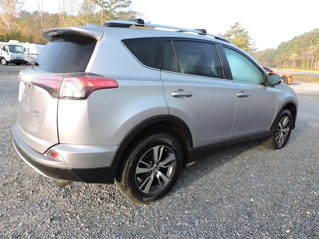 Toyota RAV4 XLE AWD 2016