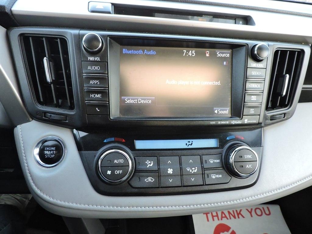 Toyota RAV4 XLE AWD 2016