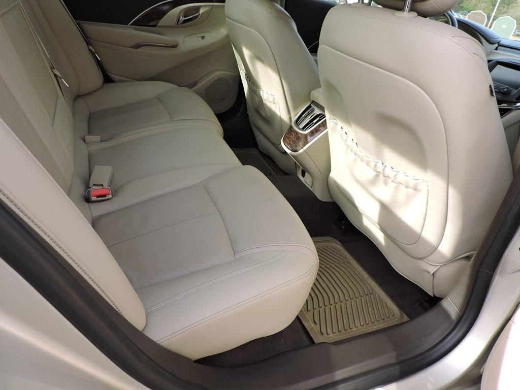 Buick LaCrosse 4dr Sdn Leather FWD 2014