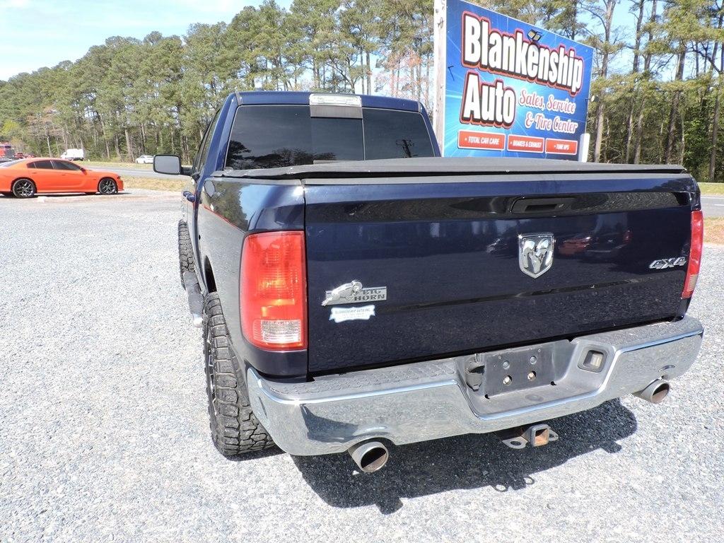 RAM 1500 4WD Quad Cab 140.5" Outdoorsman 2014