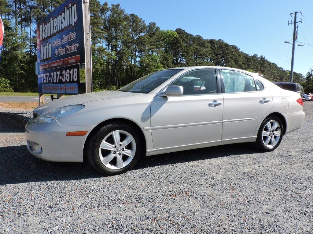 Lexus ES 330 4dr Sdn 2005