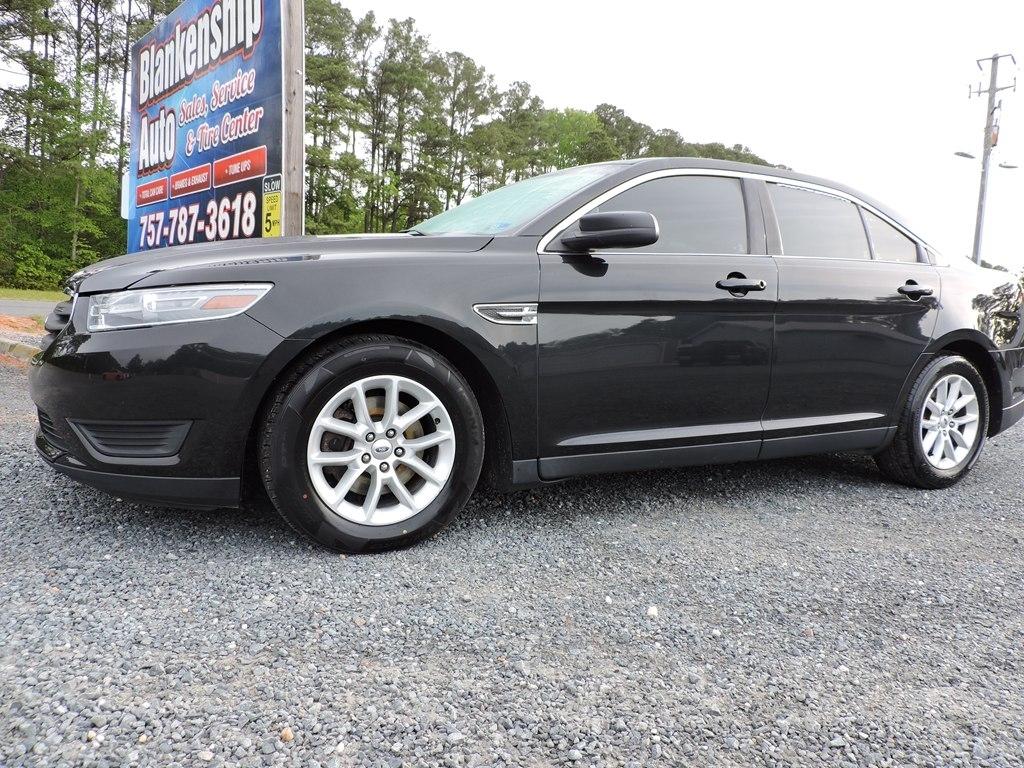 Ford Taurus 4dr Sdn SE FWD 2014