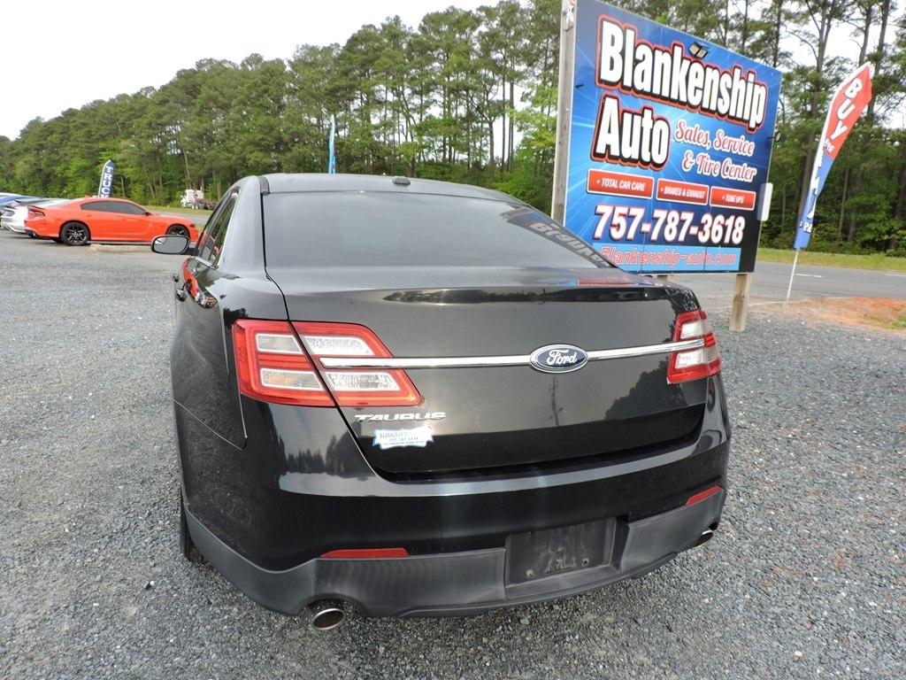 Ford Taurus 4dr Sdn SE FWD 2014