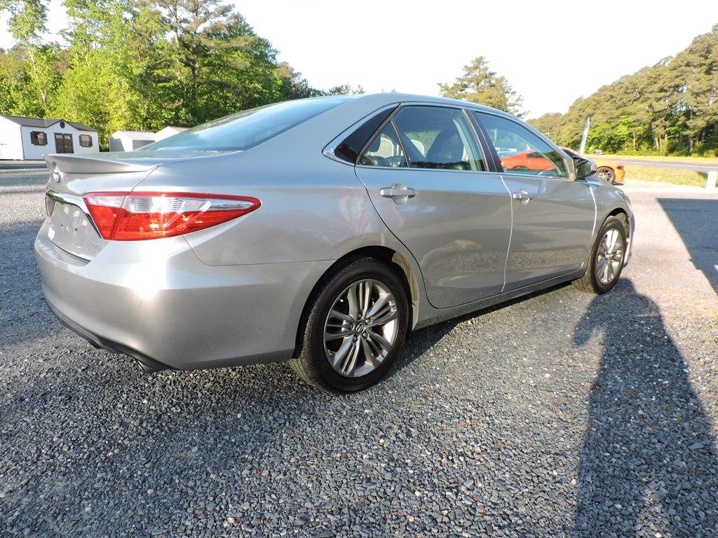 Toyota Camry XLE Auto (Natl) 2017