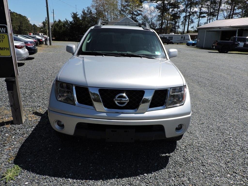 Nissan Frontier 4WD Crew Cab LWB Auto LE 2008